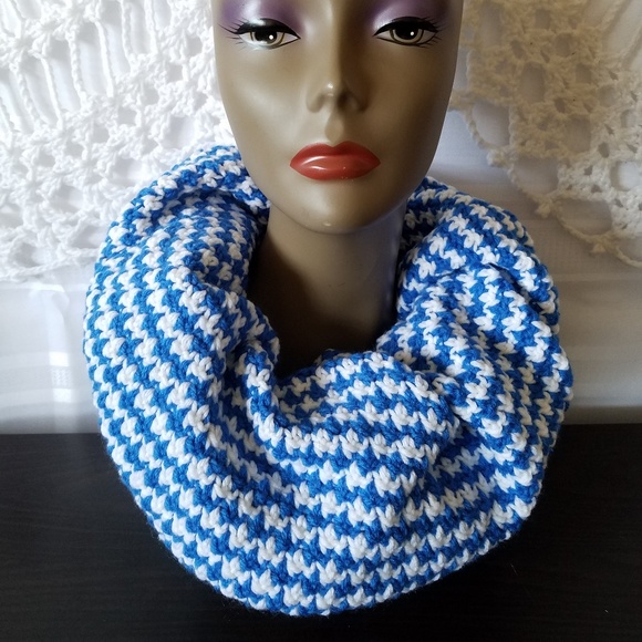 Cowl, Hood - Picture 4 of 7